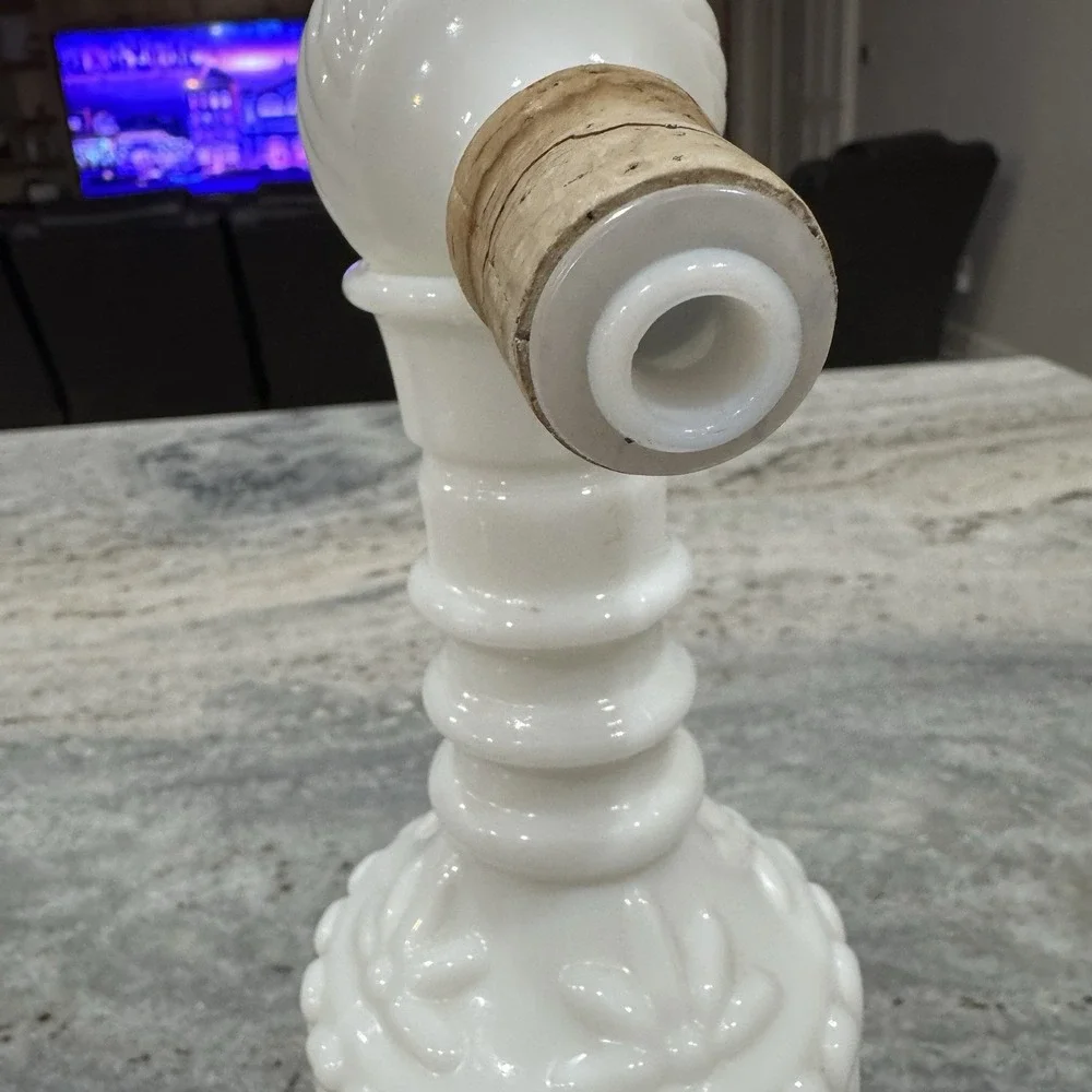VTG Jim Beam Kentucky Derby Decanter 1969 Milk Glass White Cork Empty Bottle
